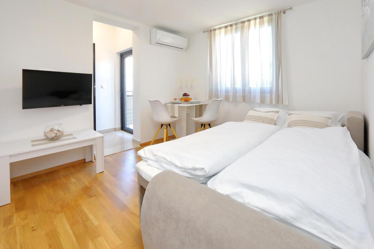 Villa Topesa 1 Zadar Buitenkant foto